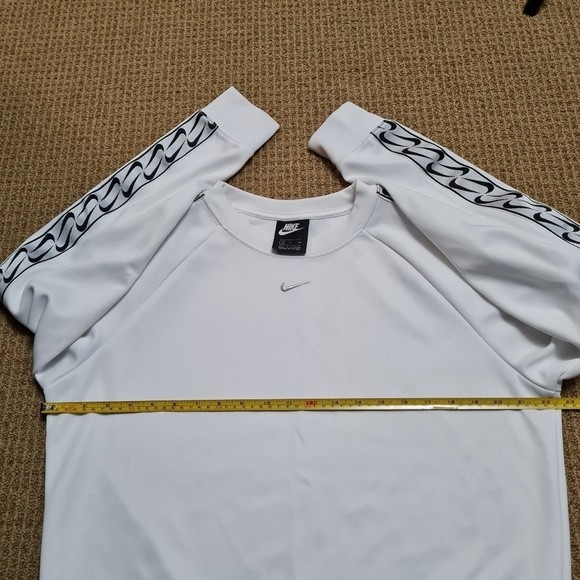 Nike Swoosh NSW Pullover Sweatshirt Crew Silver Logo Tape Silver S Rare Find - Picture 9 of 12